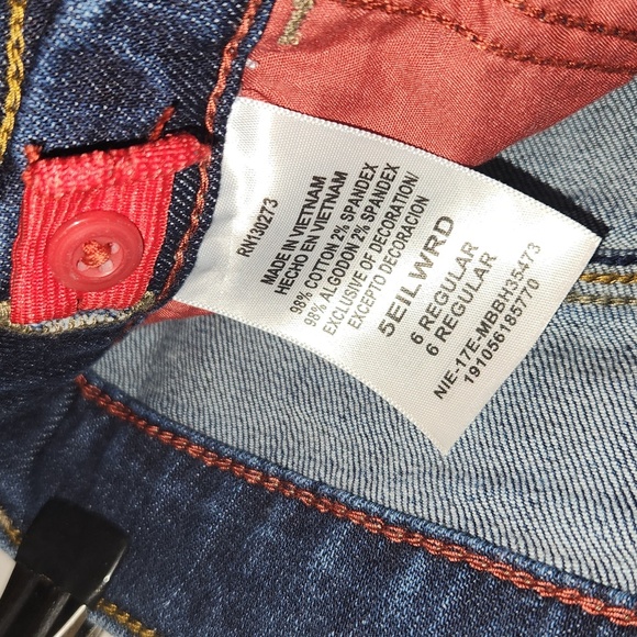 NWOT Wrangler Girls's Slim Fit Blue Jeans - Picture 12 of 12